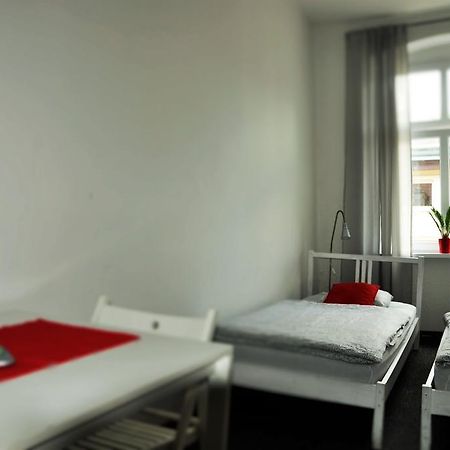 Hostel Awangarda Poznań Exterior foto