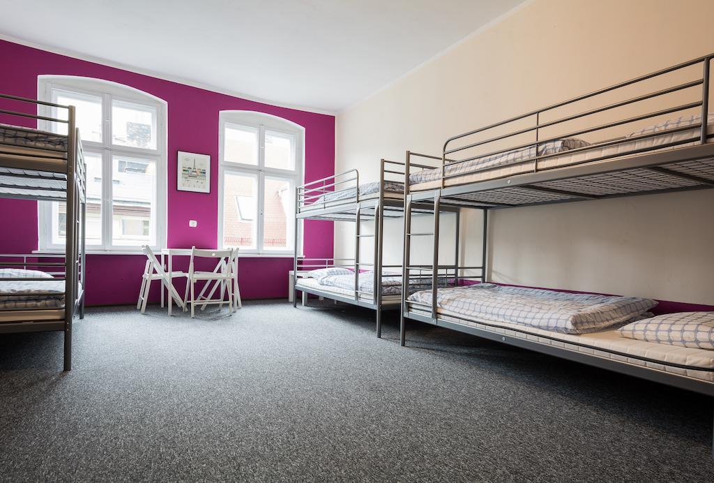 Hostel Awangarda Poznań Quarto foto