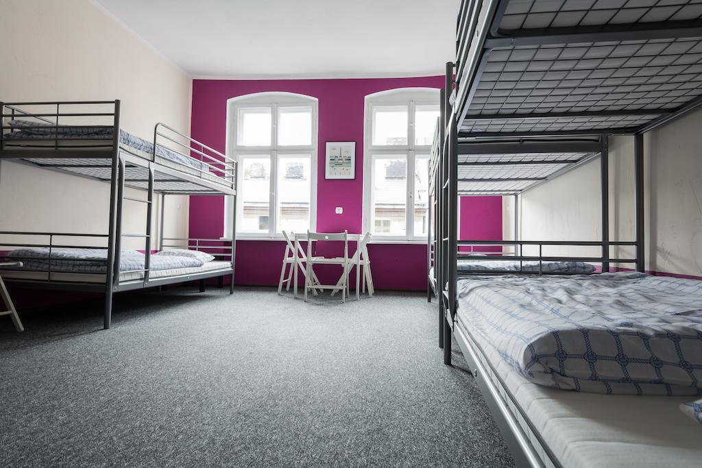Hostel Awangarda Poznań Quarto foto