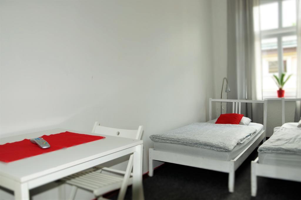 Hostel Awangarda Poznań Exterior foto